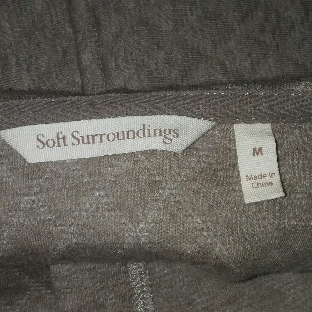 Hooded jacket - Picture 4 of 5